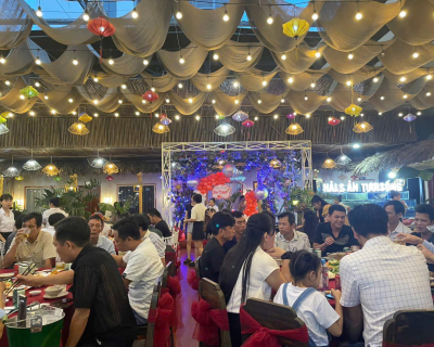 Nhà Hàng Vạn Phúc – Địa Điểm Tổ Chức Tiệc Tất Niên Liên Hoan Cuối Năm Lý Tưởng Tại Bình Dương